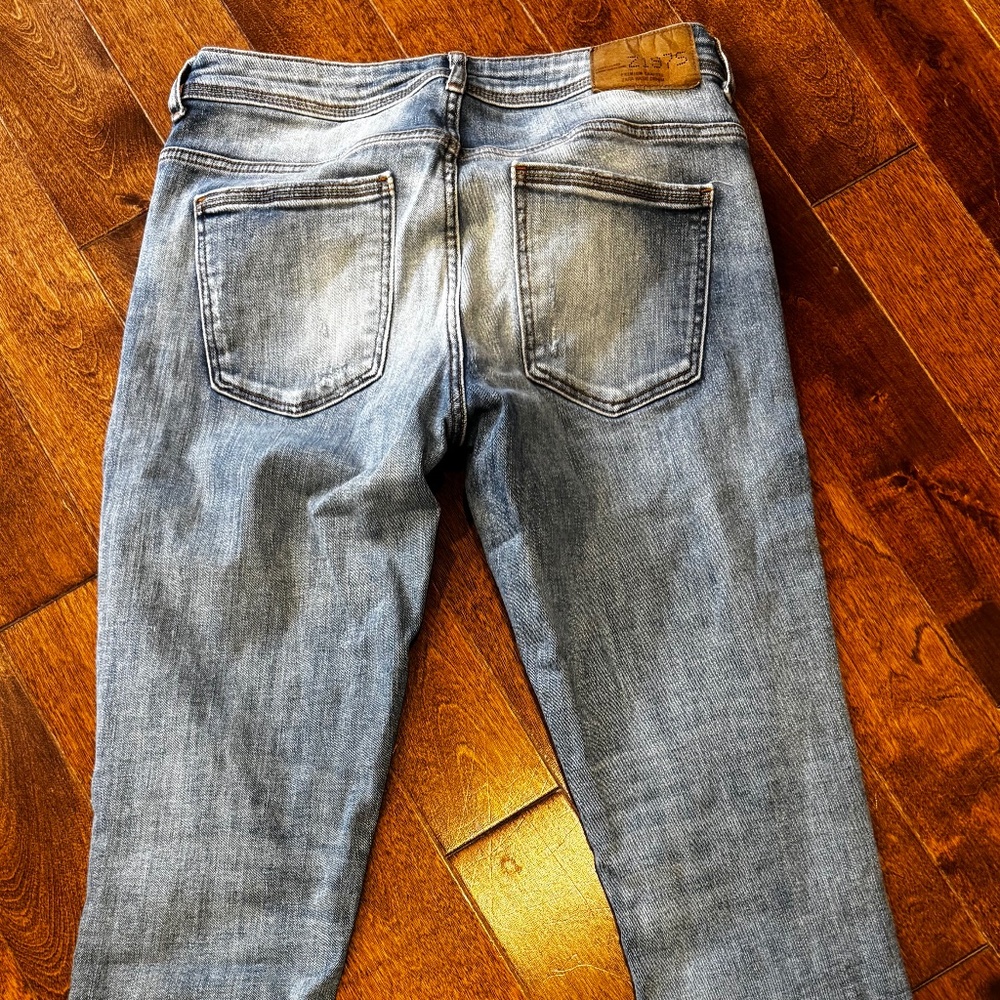 Jeans - Picture 2 of 2
